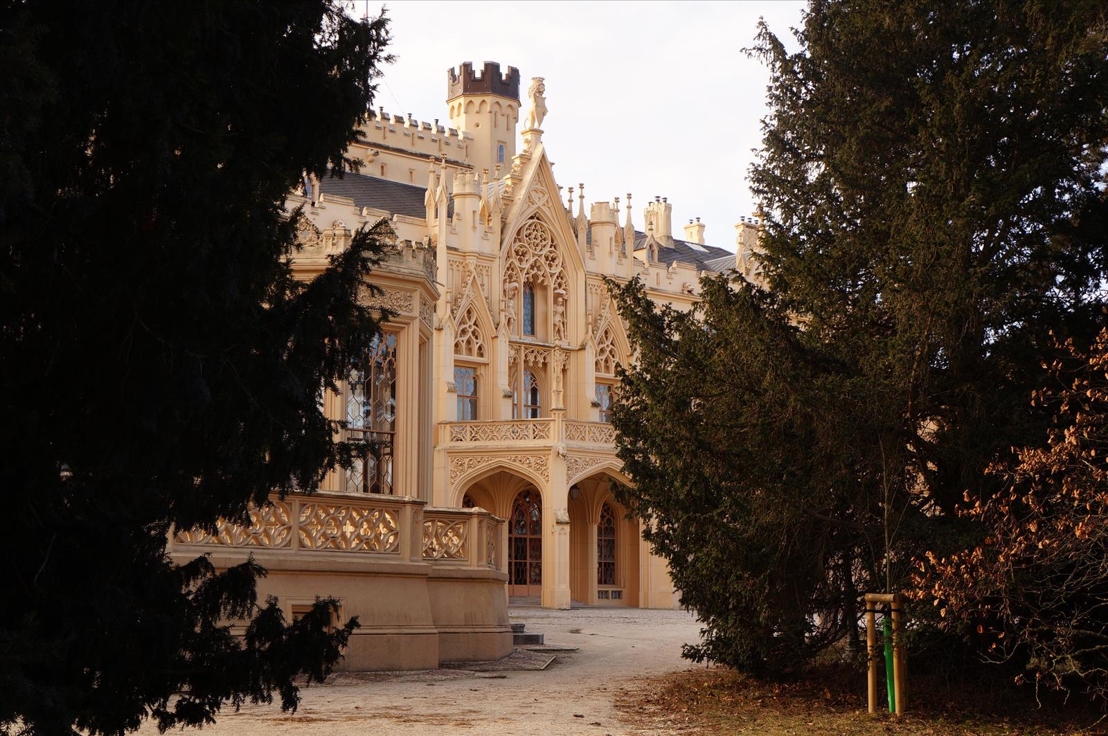 Брно и замок Леднице
